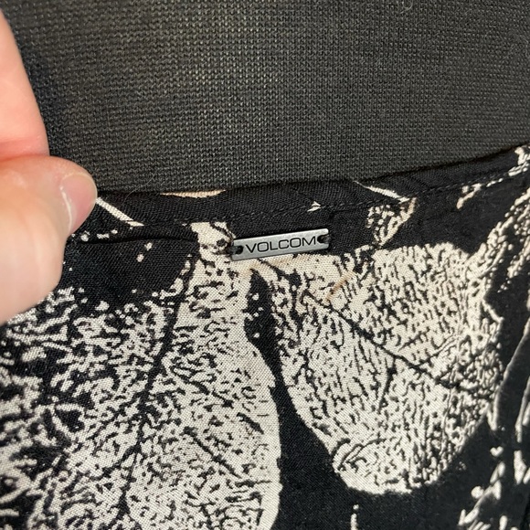 Volcom b&w plus size swing tank sz 20w - Picture 5 of 10